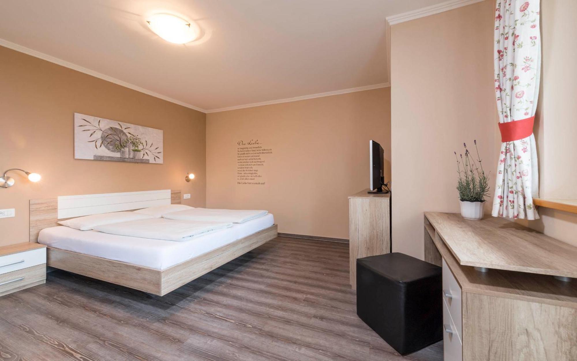 Hotel Untergopprathof Роденго Екстериор снимка